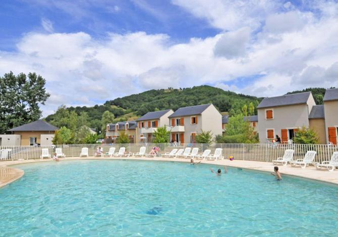 T3 La Savane Saint Geniez D'Olt 2 Piscines Chauffees Dans Une Charmante Residence De Vacances Bagian luar foto